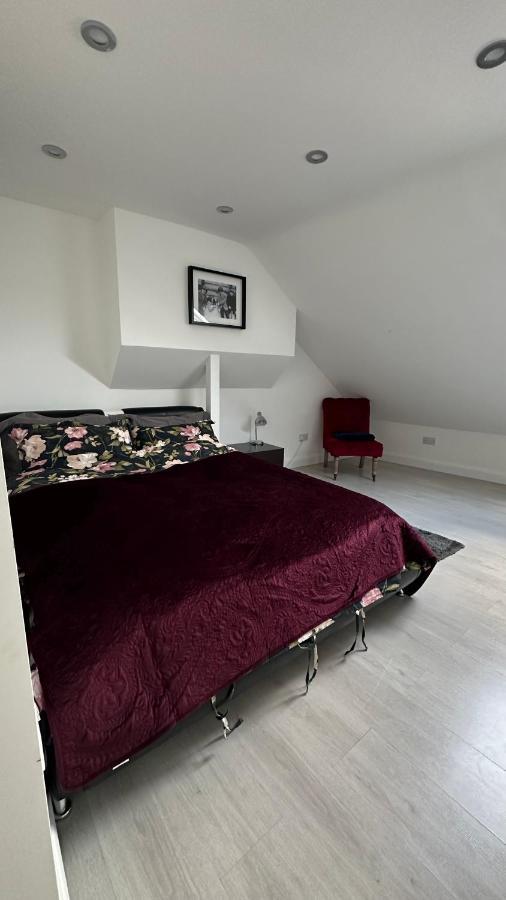 Stunning New 1 Bedroom Apartment London Eksteriør billede