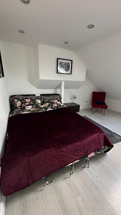 Stunning New 1 Bedroom Apartment London Eksteriør billede
